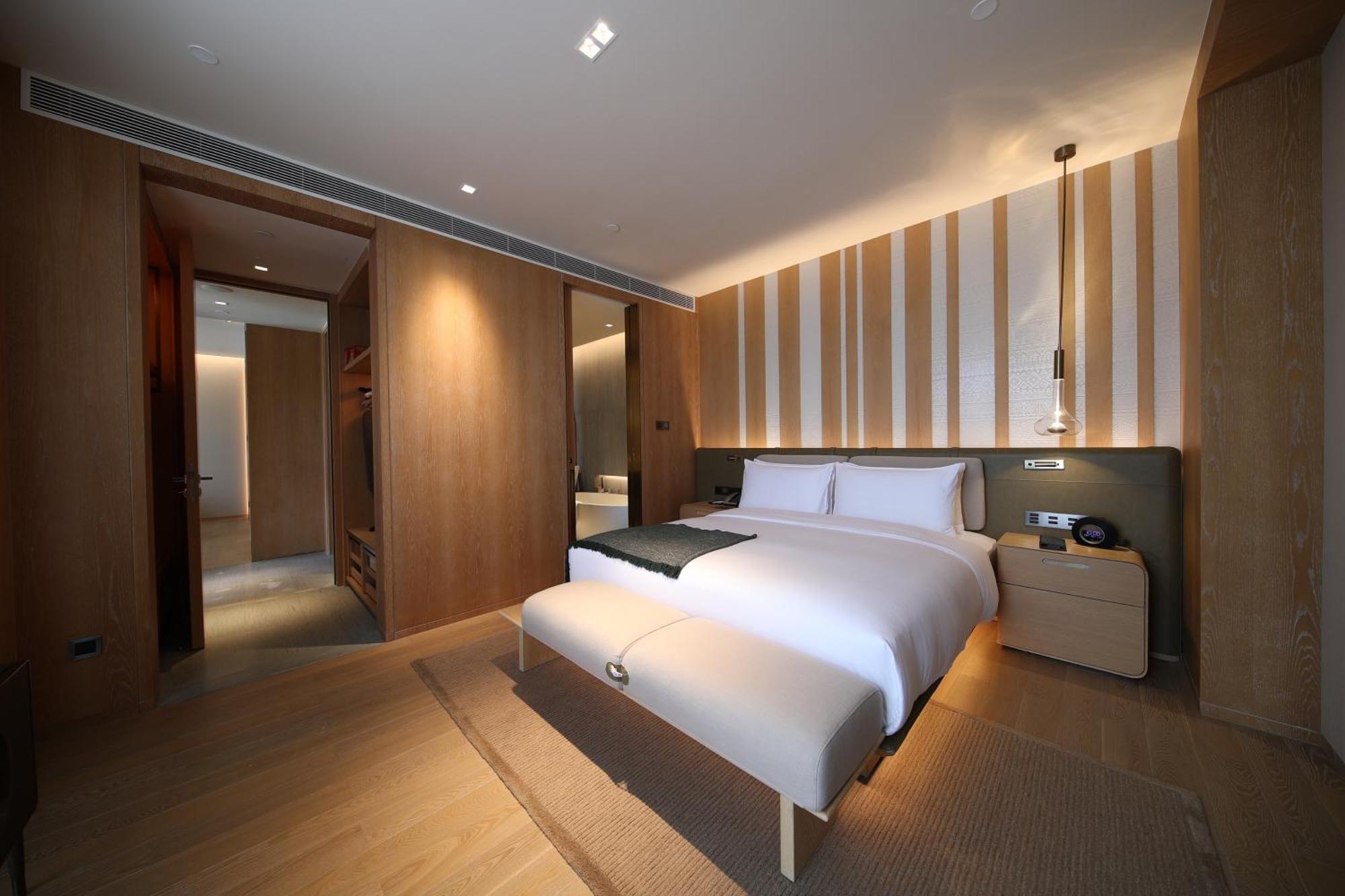 Joyze Hotel Xiamen, Curio Collection By Hilton Esterno foto