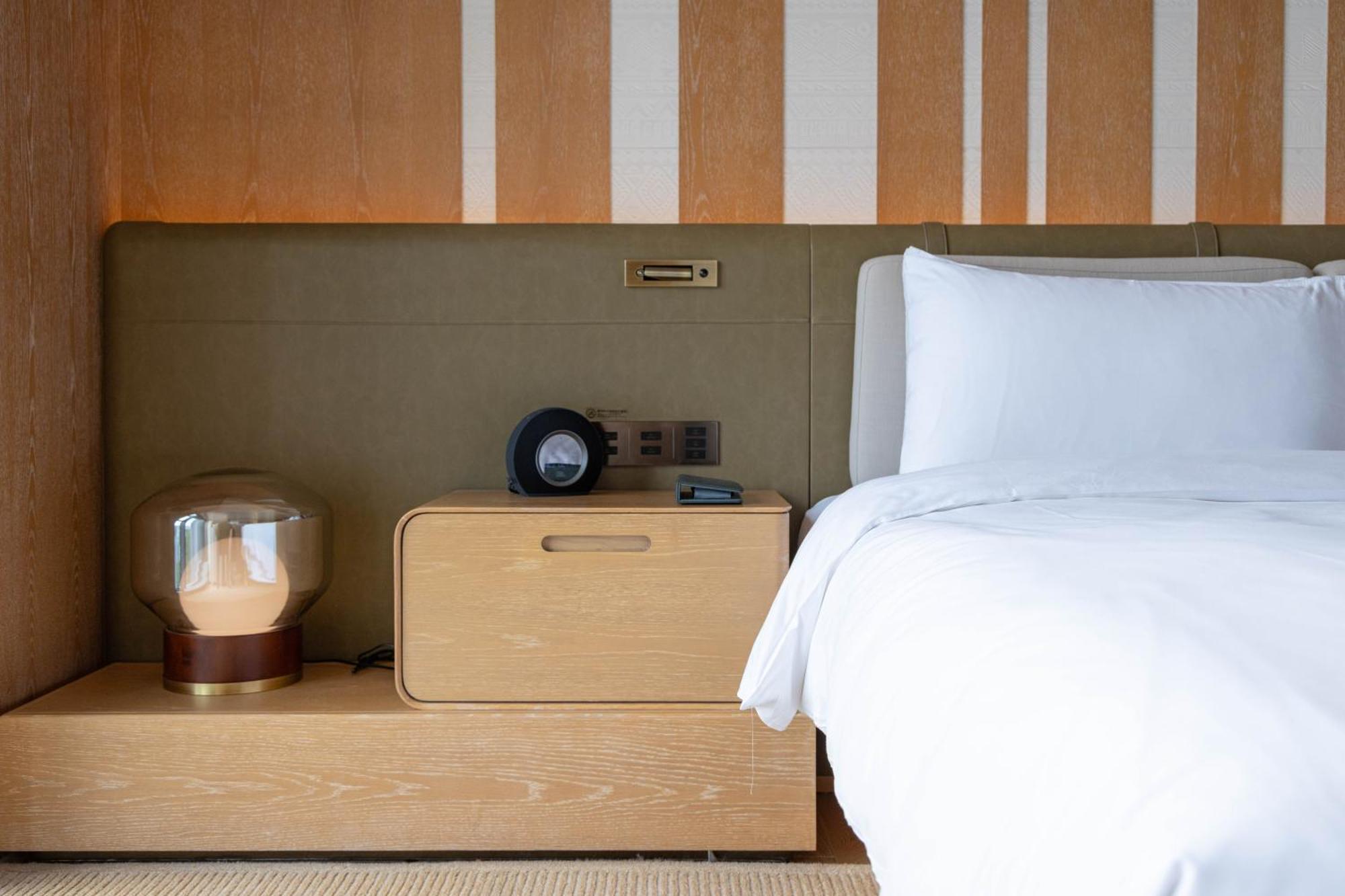 Joyze Hotel Xiamen, Curio Collection By Hilton Esterno foto